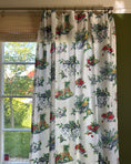 Load image into Gallery viewer, Pair of Vintage Curtains - Fruit and Berries