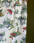 Load image into Gallery viewer, Pair of Vintage Curtains - Fruit and Berries