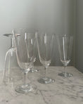 Load image into Gallery viewer, Set of Five Vintage Wine Glasses