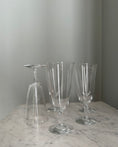 Load image into Gallery viewer, Set of Five Vintage Wine Glasses