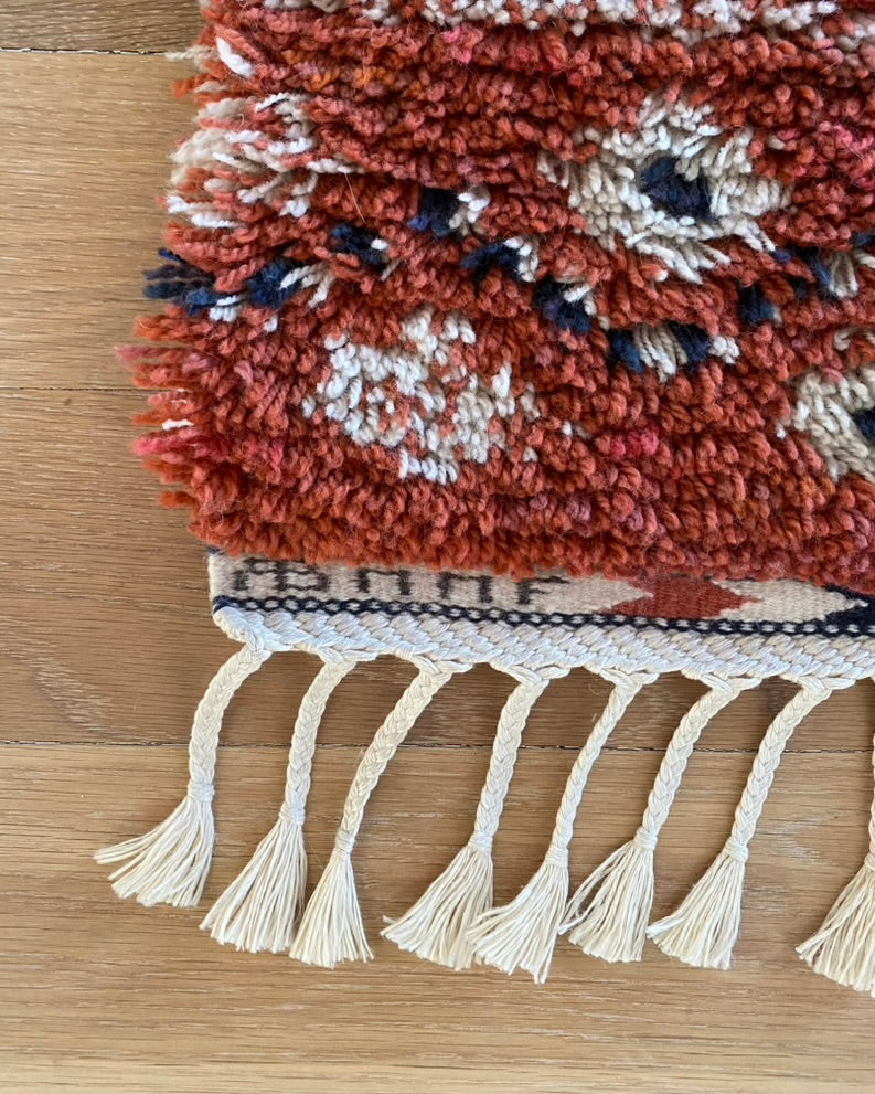 Röda slingan Rug by Märta Måås-Fjetterström