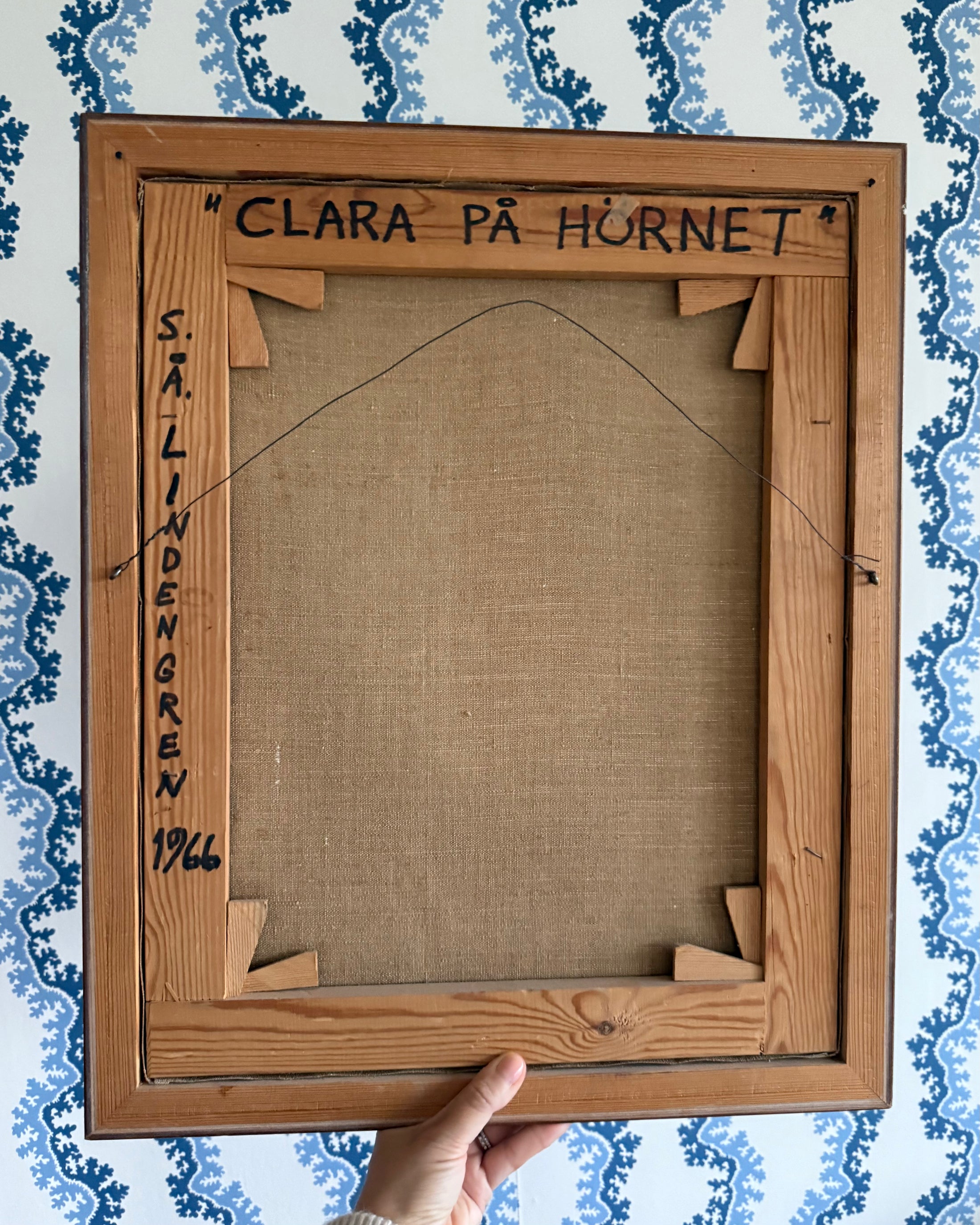 "Clara på hörnet"