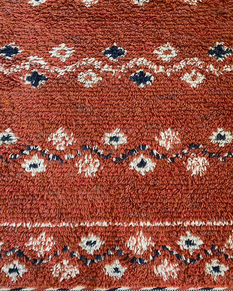 Röda slingan Rug by Märta Måås-Fjetterström