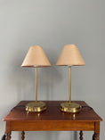 Load image into Gallery viewer, Pair of vintage brass table lamps with shade
