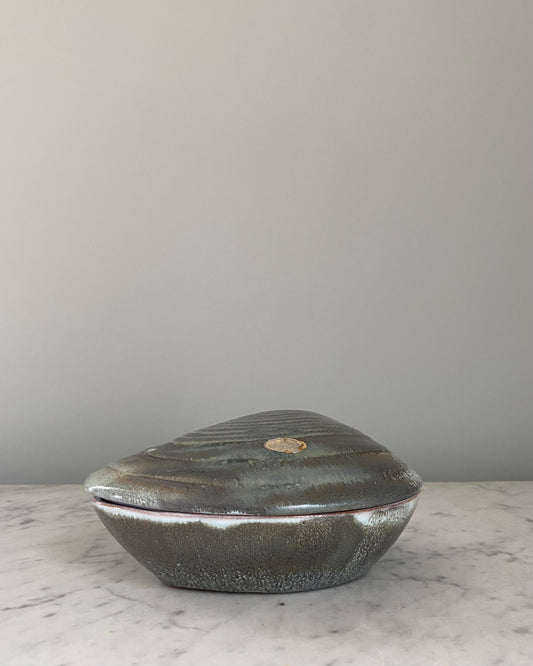 Lidded shell - Upsala Ekeby